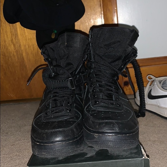 Special Ops Nike AF1s - Picture 2 of 4